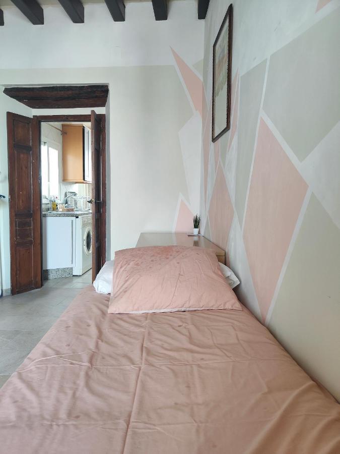 Lovely 1-Bedroom Loft With Terrace. Amazing View. Sevilla Exteriör bild